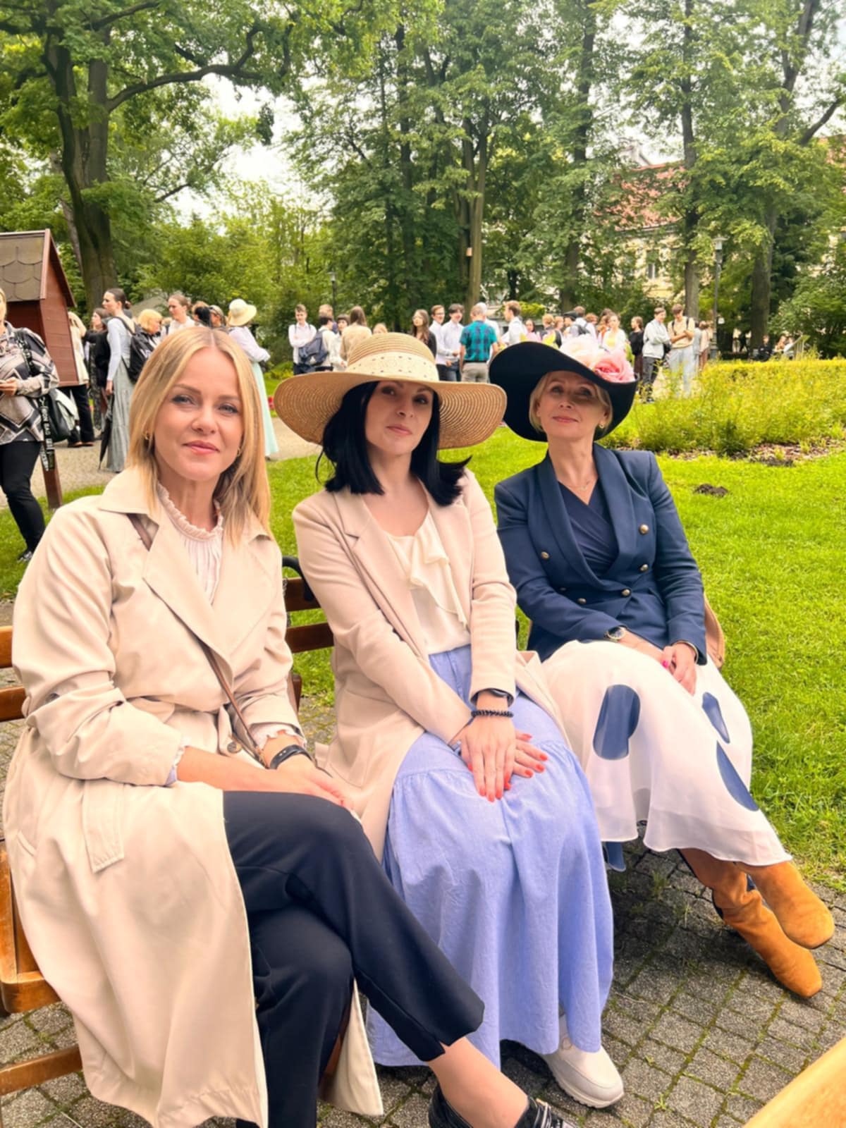 Zdjęcie Urodziny MK 2025 (10)ff43da13-c1ad-448d-ba34-cdc2e096f797.jpeg w galerii Urodziny patronki II LO na Sądeckich Plantach